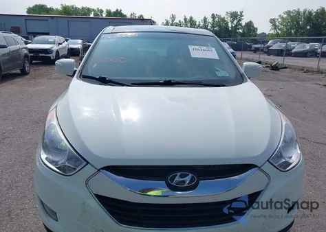 2010 Hyundai Tucson Limited z USA, uszkodzony, nr VIN KM8JU3AC5AU042849
